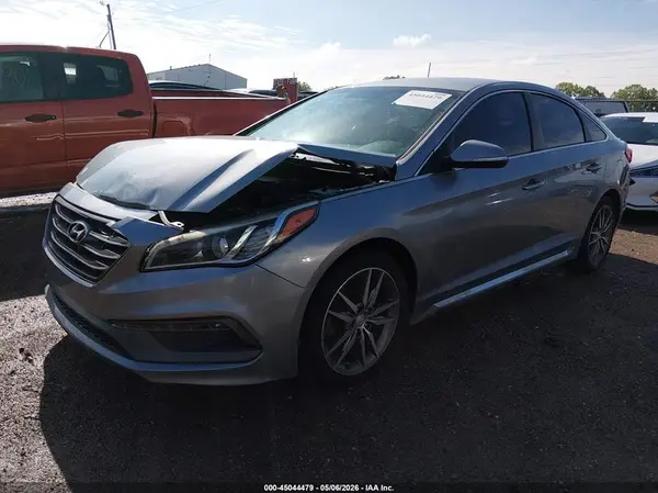 5NPE34AB2HH458951 2017 HYUNDAI SONATA - Image 2