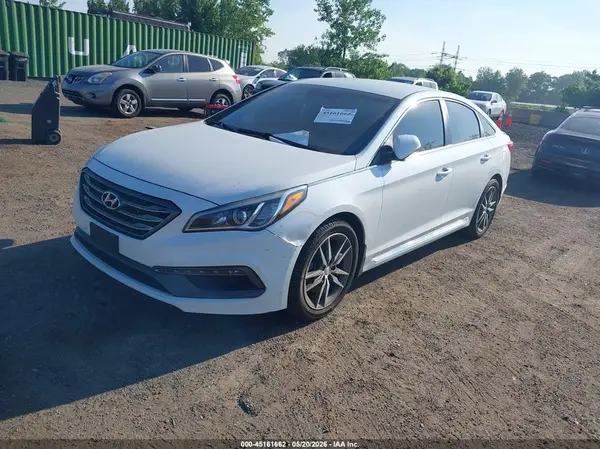 5NPE34AB2HH465575 2017 HYUNDAI SONATA - Image 2