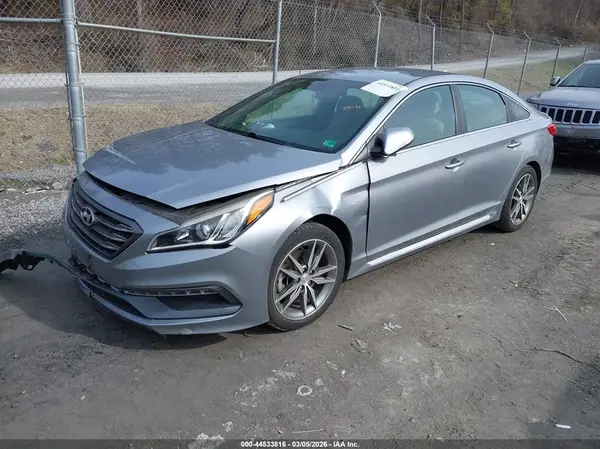 5NPE34AB2HH577955 2017 HYUNDAI SONATA - Image 2