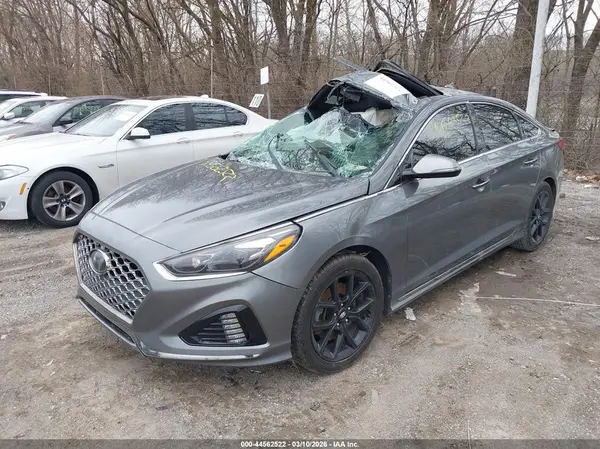5NPE34AB2JH677916 2018 HYUNDAI SONATA - Image 2