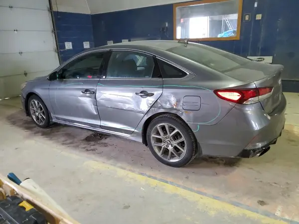 5NPE34AB2JH694179 2018 HYUNDAI SONATA - Image 2