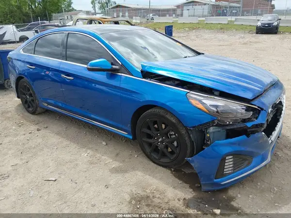 5NPE34AB2JH715273 2018 HYUNDAI SONATA - Image 1