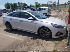 5NPE34AB2KH745701 2019 HYUNDAI SONATA