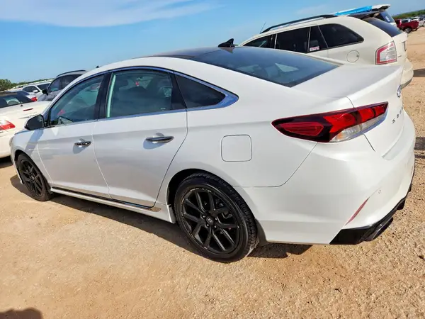 5NPE34AB2KH763308 2019 HYUNDAI SONATA - Image 2