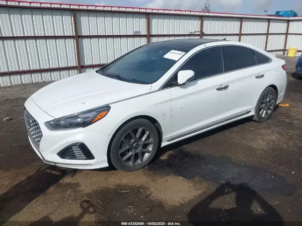 5NPE34AB2KH806321 2019 HYUNDAI SONATA - Image 2