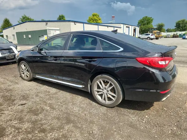 5NPE34AB3HH477847 2017 HYUNDAI SONATA - Image 2
