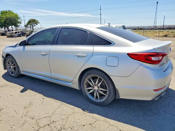 5NPE34AB3HH504528 2017 HYUNDAI SONATA - Image 2