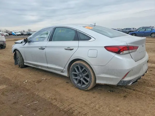 5NPE34AB3JH664589 2018 HYUNDAI SONATA - Image 2