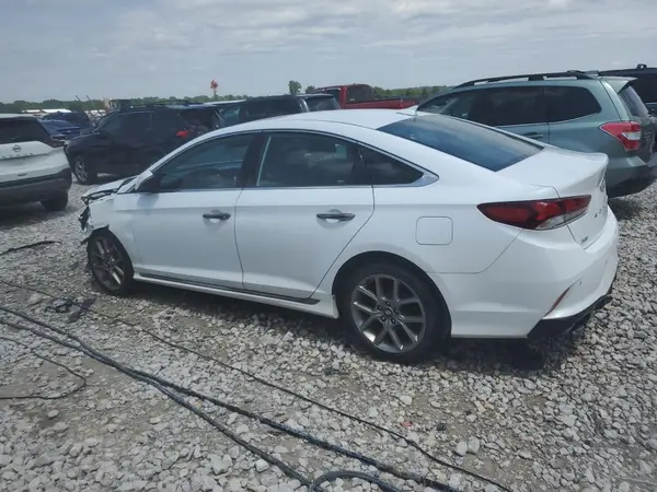 5NPE34AB3JH686818 2018 HYUNDAI SONATA - Image 2