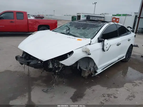 5NPE34AB3KH748056 2019 HYUNDAI SONATA - Image 2
