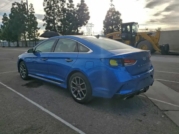 5NPE34AB3KH749255 2019 HYUNDAI SONATA - Image 2