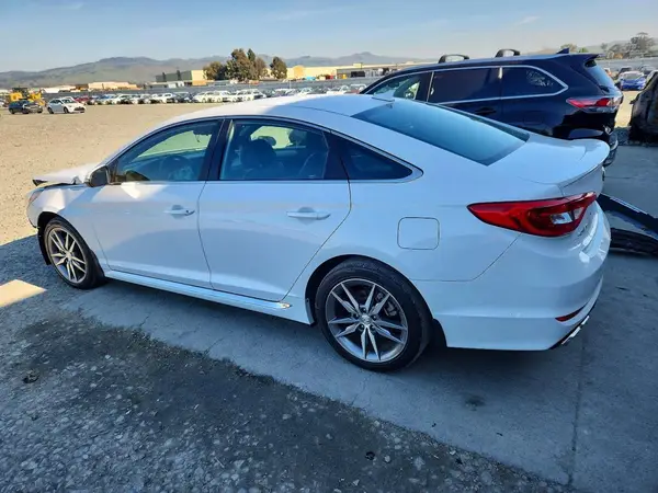 5NPE34AB4HH458854 2017 HYUNDAI SONATA - Image 2