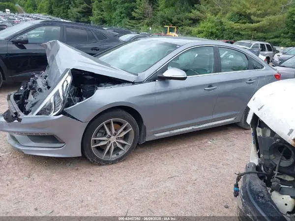 5NPE34AB4HH497007 2017 HYUNDAI SONATA - Image 2