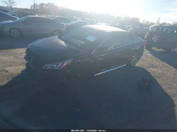 5NPE34AB4HH498044 2017 HYUNDAI SONATA - Image 2