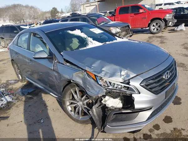 5NPE34AB4HH576631 2017 HYUNDAI SONATA - Image 1