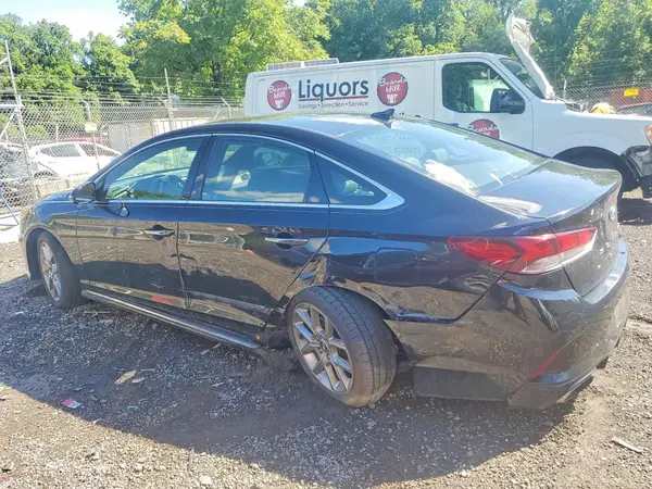 5NPE34AB4JH611142 2018 HYUNDAI SONATA - Image 2