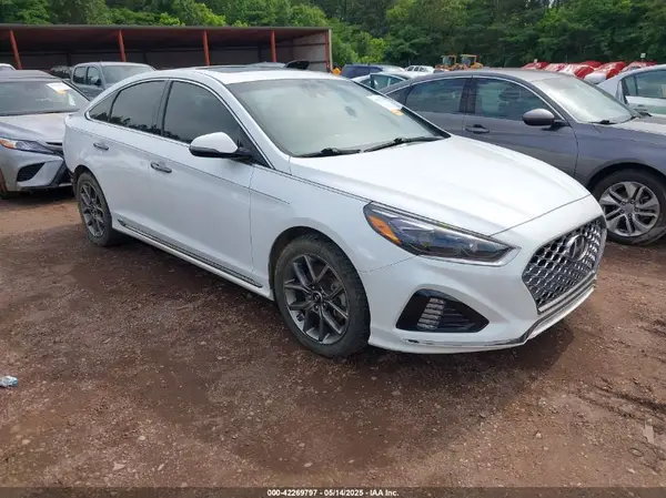 5NPE34AB4JH659160 2018 HYUNDAI SONATA - Image 1