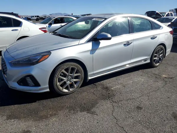 5NPE34AB4JH660499 2018 HYUNDAI SONATA - Image 1