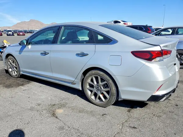 5NPE34AB4JH660499 2018 HYUNDAI SONATA - Image 2