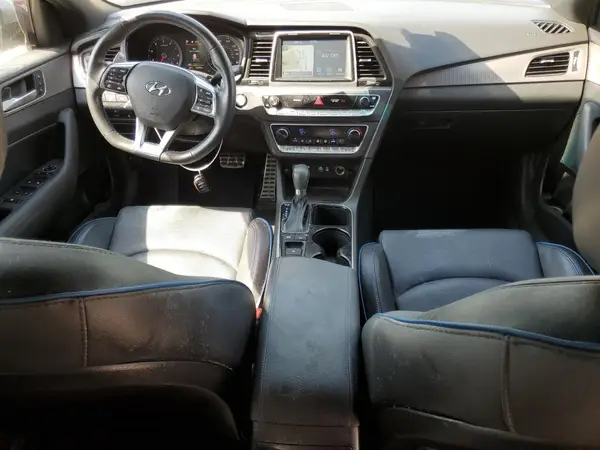 5NPE34AB4JH674791 2018 HYUNDAI SONATA - Image 8