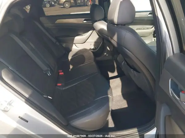 5NPE34AB4JH687959 2018 HYUNDAI SONATA - Image 8