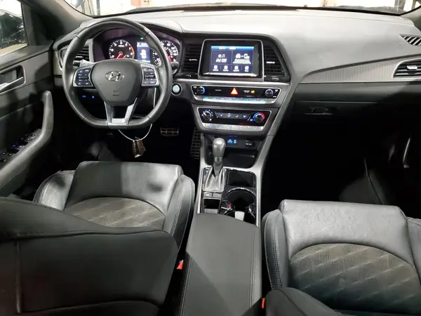 5NPE34AB4JH690764 2018 HYUNDAI SONATA - Image 8