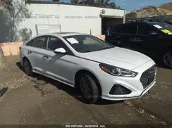 5NPE34AB4JH694815 2018 HYUNDAI SONATA