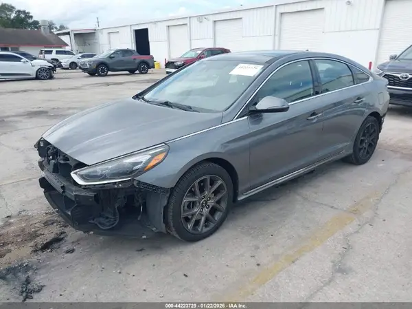 5NPE34AB4JH706252 2018 HYUNDAI SONATA - Image 2