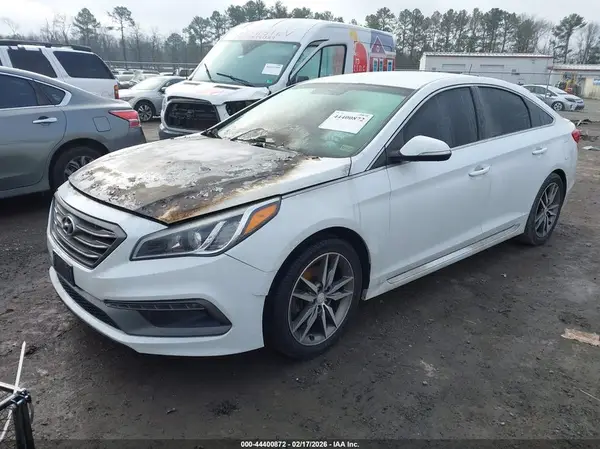 5NPE34AB5HH440248 2017 HYUNDAI SONATA - Image 2