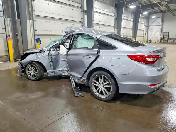5NPE34AB5HH576945 2017 HYUNDAI SONATA - Image 2