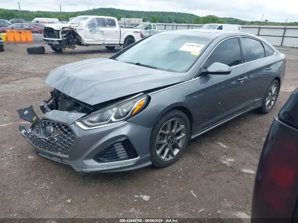5NPE34AB5JH646613 2018 HYUNDAI SONATA - Image 2