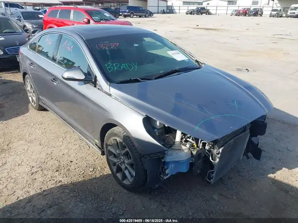5NPE34AB5JH672841 2018 HYUNDAI SONATA - Image 1