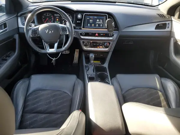 5NPE34AB6JH625768 2018 HYUNDAI SONATA - Image 8
