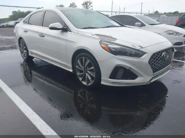 5NPE34AB6JH721593 2018 HYUNDAI SONATA - Image 1