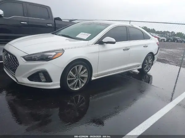 5NPE34AB6JH721593 2018 HYUNDAI SONATA - Image 2
