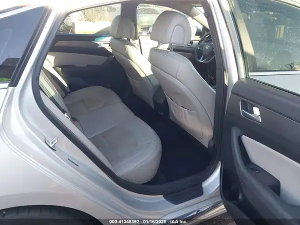 5NPE34AB7HH464809 2017 HYUNDAI SONATA - Image 8