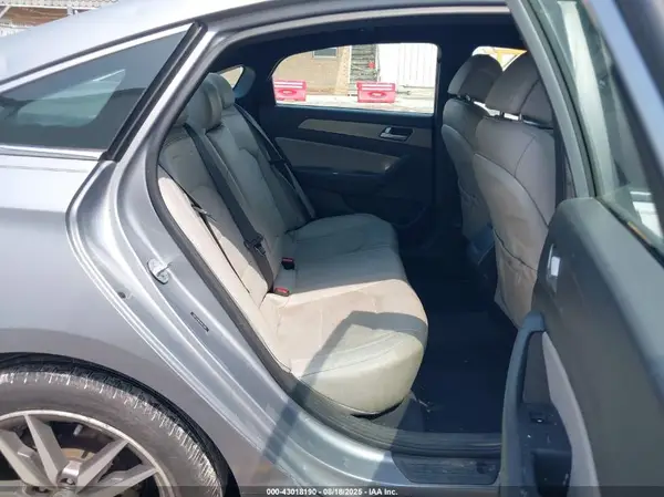 5NPE34AB7HH573965 2017 HYUNDAI SONATA - Image 8