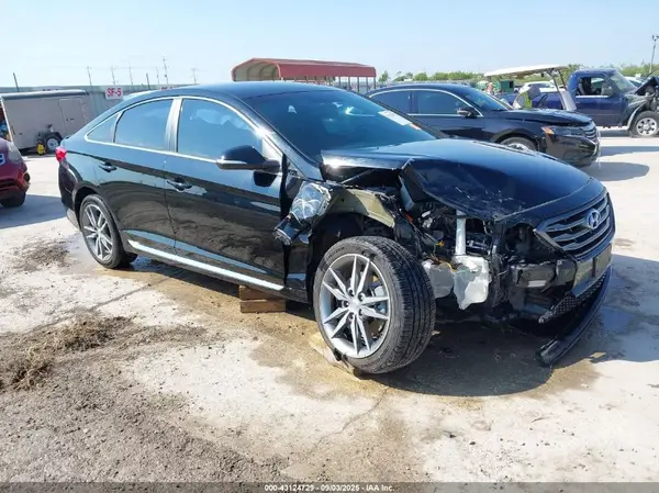 5NPE34AB7HH584271 2017 HYUNDAI SONATA - Image 1