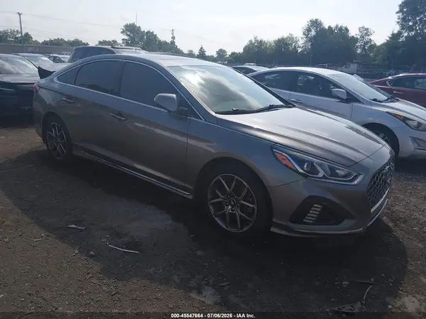 5NPE34AB7JH696042 2018 HYUNDAI SONATA - Image 1