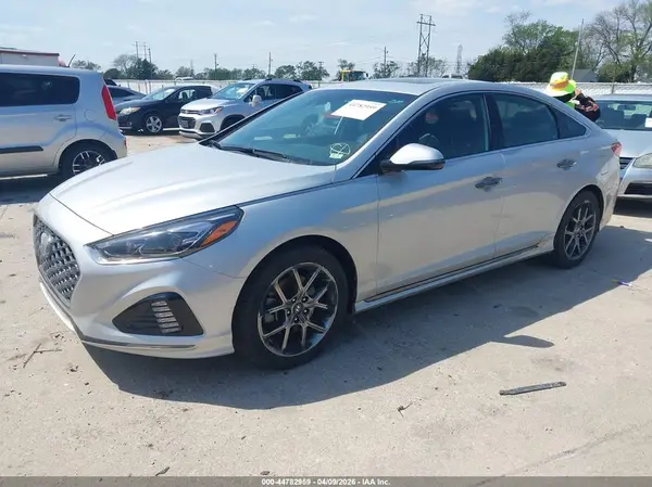 5NPE34AB7JH699992 2018 HYUNDAI SONATA - Image 2