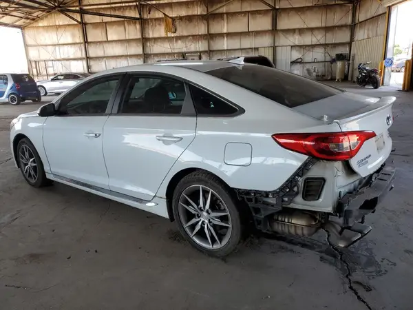 5NPE34AB8HH573893 2017 HYUNDAI SONATA - Image 2
