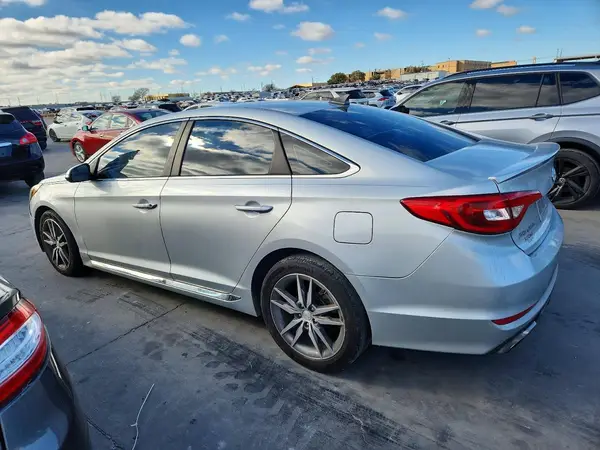 5NPE34AB8HH586868 2017 HYUNDAI SONATA - Image 2