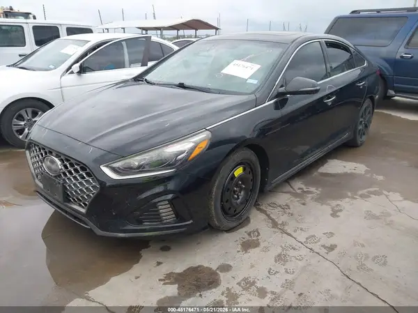 5NPE34AB8JH660828 2018 HYUNDAI SONATA - Image 2
