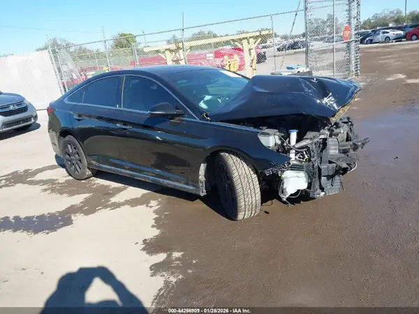 5NPE34AB8JH666516 2018 HYUNDAI SONATA - Image 1