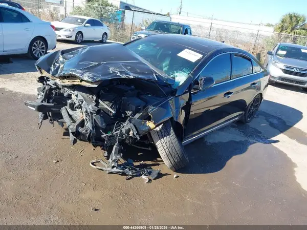 5NPE34AB8JH666516 2018 HYUNDAI SONATA - Image 2