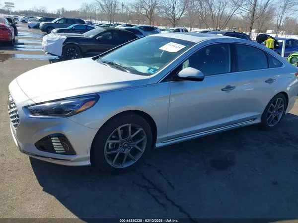 5NPE34AB8JH672929 2018 HYUNDAI SONATA - Image 2