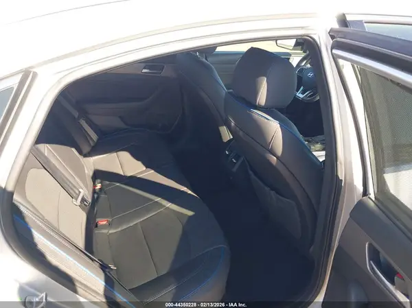 5NPE34AB8JH672929 2018 HYUNDAI SONATA - Image 8