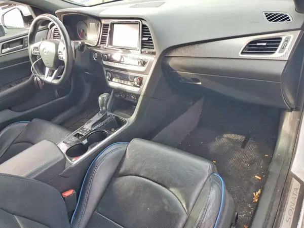 5NPE34AB8JH695093 2018 HYUNDAI SONATA - Image 8