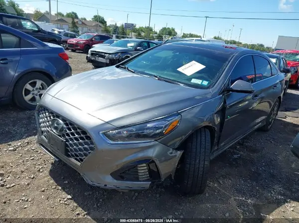 5NPE34AB8JH721630 2018 HYUNDAI SONATA - Image 2