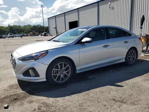 5NPE34AB8KH763135 2019 HYUNDAI SONATA - Image 1